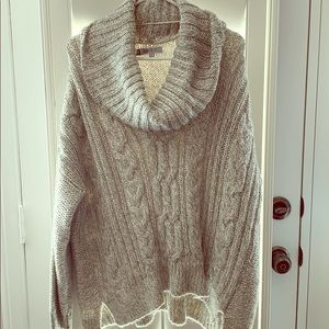 Oversized chunky sweater! Size L
